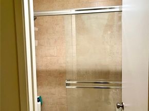 20327 Saticoy 304, Winnetka (los Angeles) CA 91306