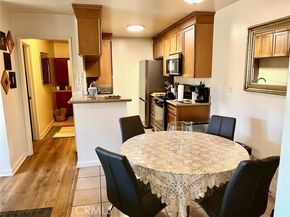 20327 Saticoy 304, Winnetka (los Angeles) CA 91306