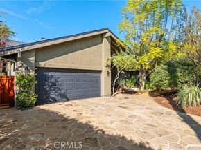 4556 Poe Avenue, Woodland Hills (los Angeles) CA 91364