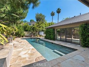4556 Poe Avenue, Woodland Hills (los Angeles) CA 91364