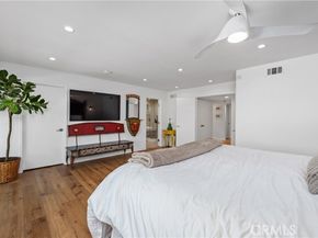 4556 Poe Avenue, Woodland Hills (los Angeles) CA 91364