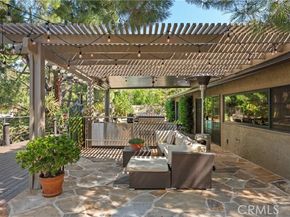 4556 Poe Avenue, Woodland Hills (los Angeles) CA 91364