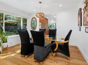 4556 Poe Avenue, Woodland Hills (los Angeles) CA 91364