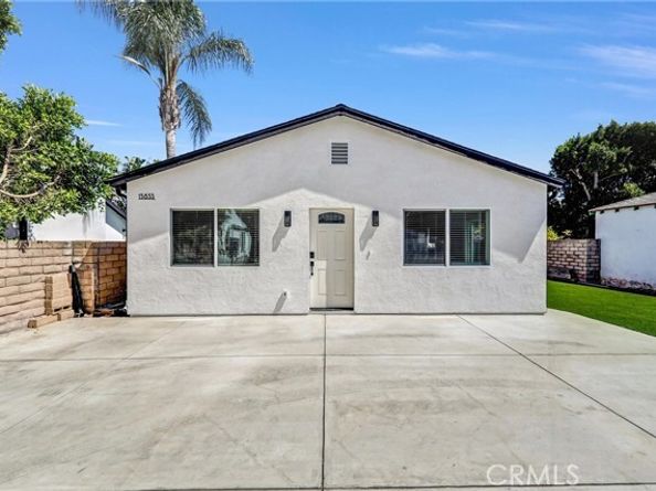 13831 Bessemer, Los Angeles CA 91401