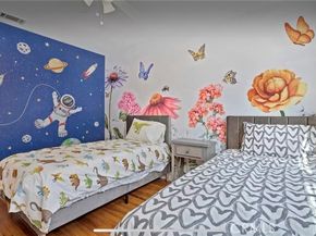 13831 Bessemer, Los Angeles CA 91401