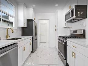 13831 Bessemer, Los Angeles CA 91401
