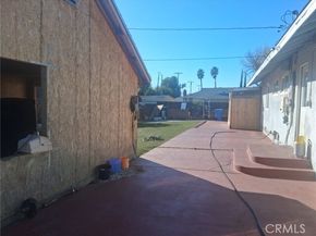 20550 Sherman Way, Winnetka (los Angeles) CA 91306