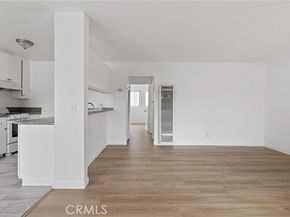 13040 Dronfield 25, Sylmar (los Angeles) CA 91342