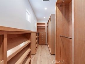 4909 Calvin, Tarzana (los Angeles) CA 91356