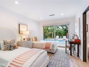 4909 Calvin, Tarzana (los Angeles) CA 91356