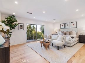 4909 Calvin, Tarzana (los Angeles) CA 91356