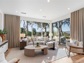 4909 Calvin, Tarzana (los Angeles) CA 91356