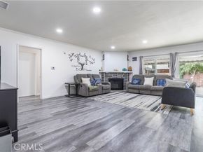 19127 Enadia Way Avenue, Reseda (los Angeles) CA 91335