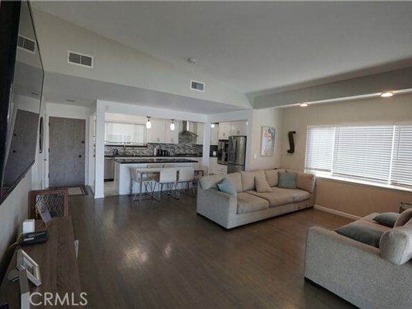 9327 Stanwin Avenue, Arleta (los Angeles) CA 91331