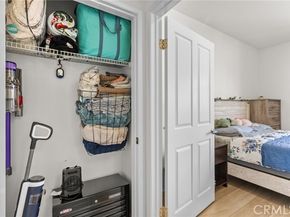 19350 Sherman Way 204, Reseda (los Angeles) CA 91335