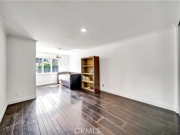 5441 Calvin Avenue, Tarzana (los Angeles) CA 91356