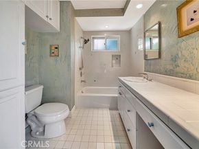 5441 Calvin Avenue, Tarzana (los Angeles) CA 91356