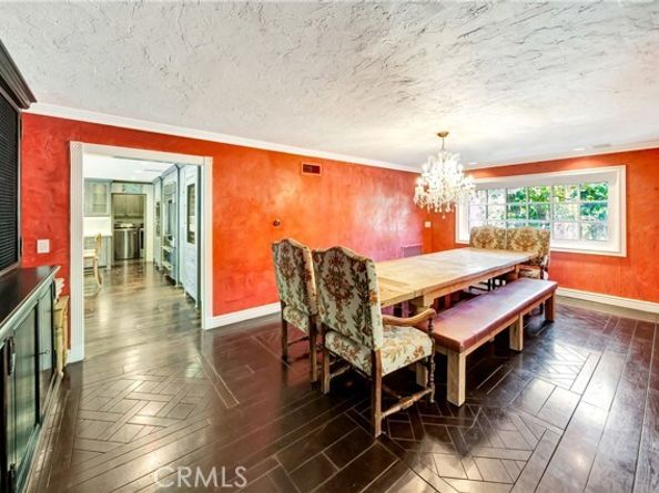 5441 Calvin Avenue, Tarzana (los Angeles) CA 91356