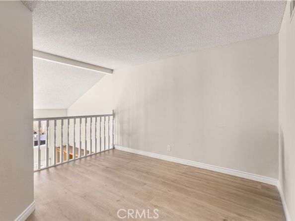 11384 Dronfield 36, Pacoima (los Angeles) CA 91331