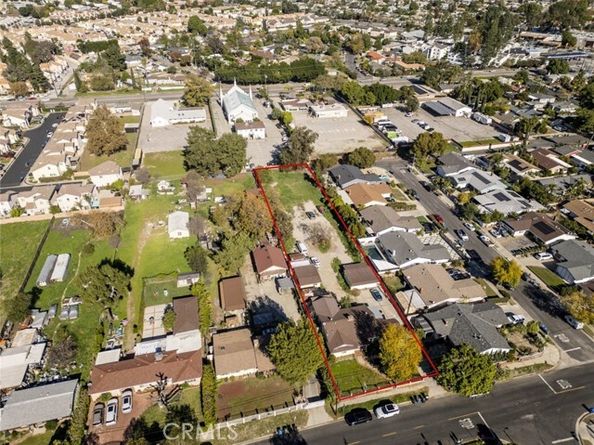 14305 Osborne Street, Panorama City (los Angeles) CA 91402