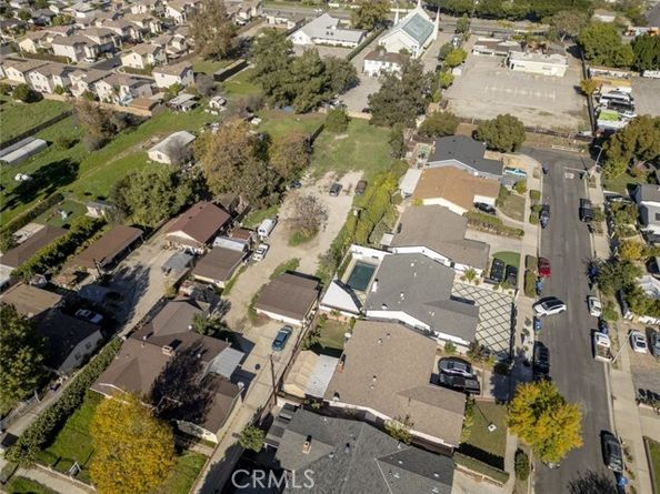 14305 Osborne Street, Panorama City (los Angeles) CA 91402