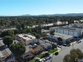 7406 Haskell, Van Nuys (los Angeles) CA 91406