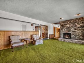 23717 Crosson Drive, Woodland Hills (los Angeles) CA 91367