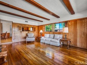 23717 Crosson Drive, Woodland Hills (los Angeles) CA 91367