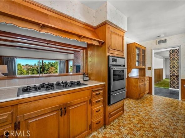 23717 Crosson Drive, Woodland Hills (los Angeles) CA 91367
