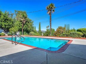 23717 Crosson Drive, Woodland Hills (los Angeles) CA 91367