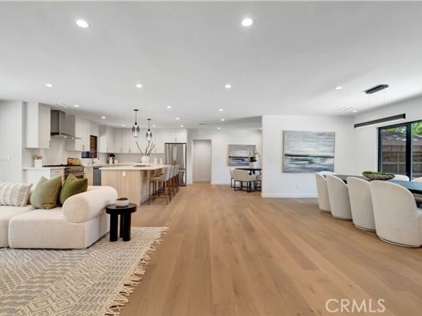 4830 Hasekian Drive, Tarzana (los Angeles) CA 91356