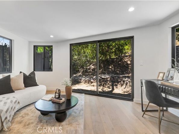 4830 Hasekian Drive, Tarzana (los Angeles) CA 91356