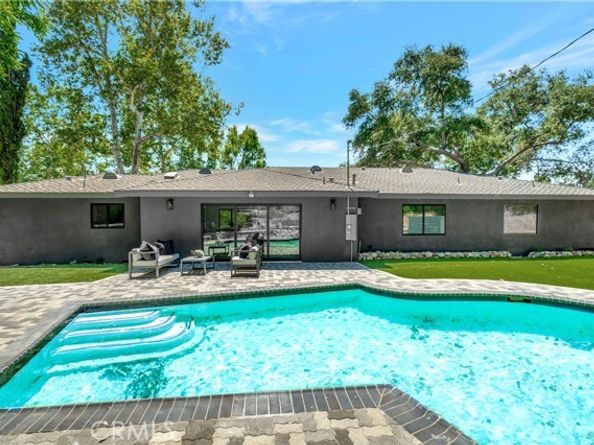 4830 Hasekian Drive, Tarzana (los Angeles) CA 91356