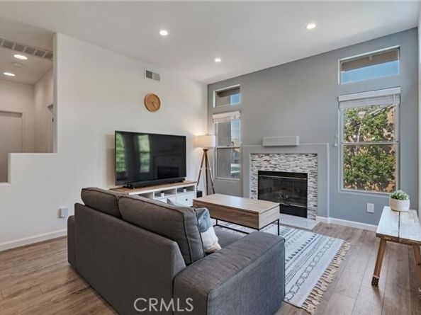 922 S Country Glen Way, Anaheim CA 92808