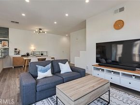 922 S Country Glen Way, Anaheim CA 92808