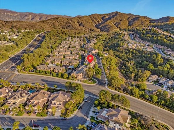 922 S Country Glen Way, Anaheim CA 92808