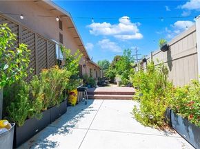 5237 Topanga Canyon, Woodland Hills (los Angeles) CA 91364