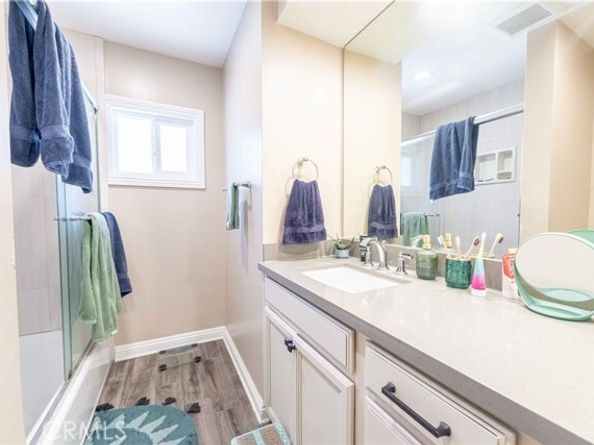 5237 Topanga Canyon, Woodland Hills (los Angeles) CA 91364