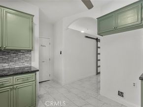 18347 Saticoy Street 24, Reseda (los Angeles) CA 91335