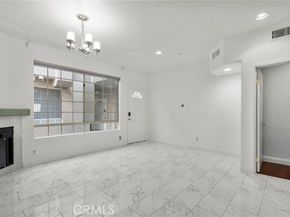 18347 Saticoy Street 24, Reseda (los Angeles) CA 91335