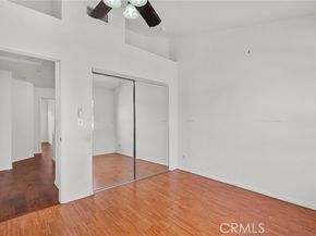 18347 Saticoy Street 24, Reseda (los Angeles) CA 91335