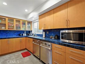 6332 Fulton 109, Los Angeles CA 91401
