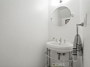 6332 Fulton 109, Los Angeles CA 91401