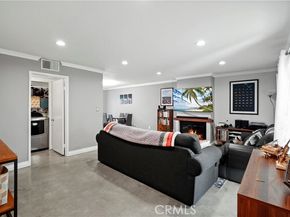 6332 Fulton 109, Los Angeles CA 91401