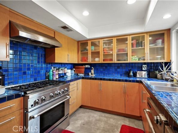 6332 Fulton 109, Los Angeles CA 91401