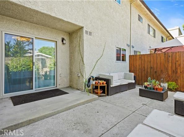 6332 Fulton 109, Los Angeles CA 91401