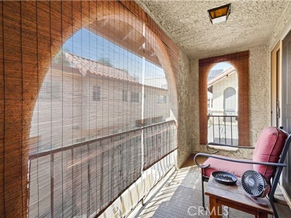 6332 Fulton 109, Los Angeles CA 91401