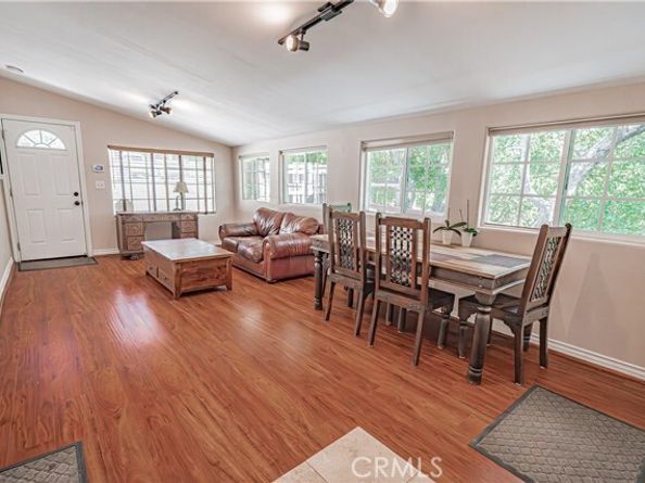 10743 Mountair Avenue, Tujunga (los Angeles) CA 91042