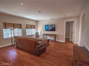 10743 Mountair Avenue, Tujunga (los Angeles) CA 91042
