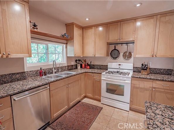10743 Mountair Avenue, Tujunga (los Angeles) CA 91042